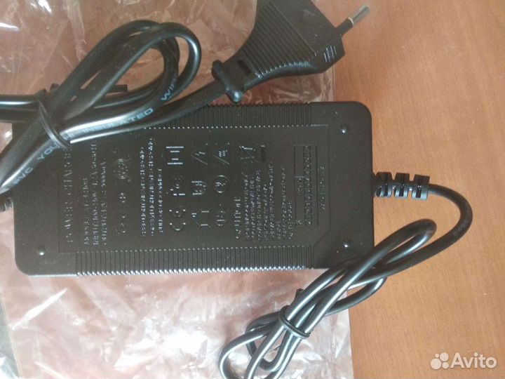 Зарядное устройство для гироскутера