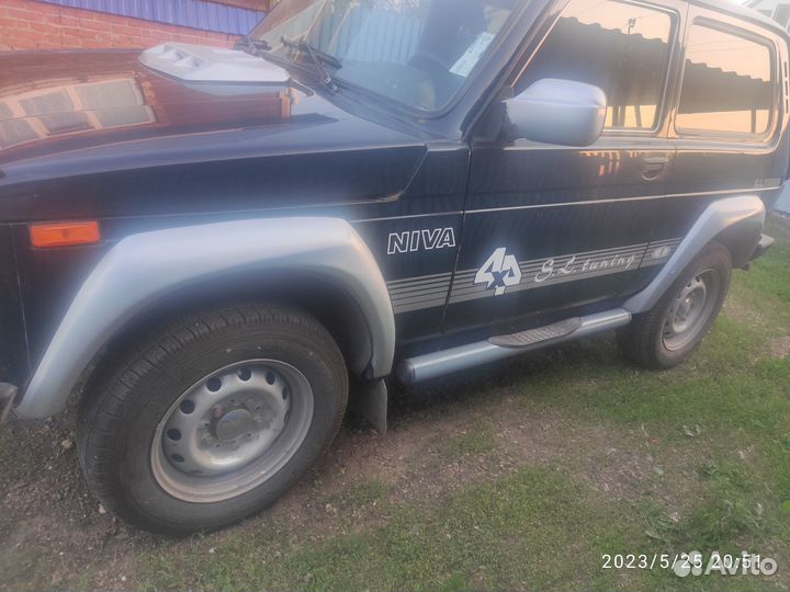 LADA 4x4 (Нива) 1.7 МТ, 2015, 230 000 км