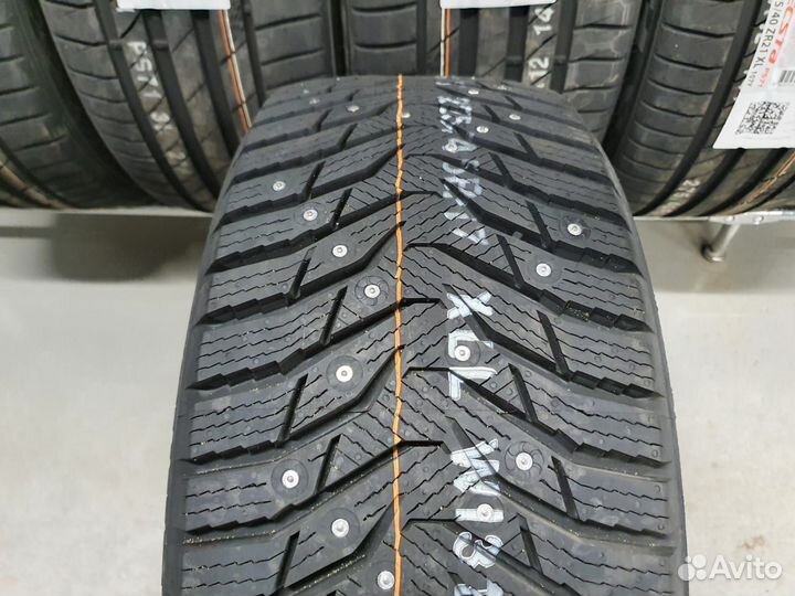 Kumho WinterCraft SUV Ice WS31 215/65 R17