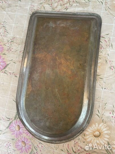 Поднос латунный