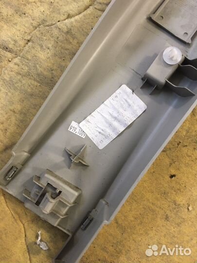 Обшивка средней стойки Renault Kangoo 2 (2228)