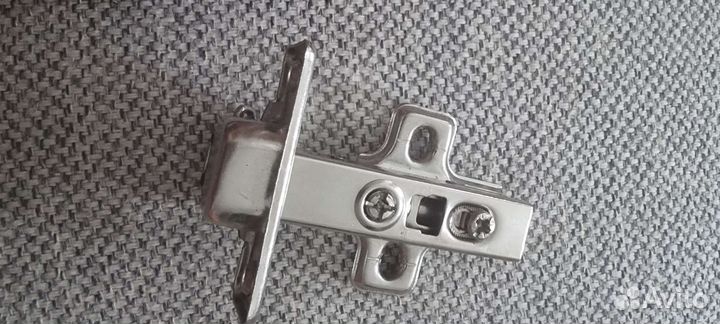 Петли дверные с доводчиком