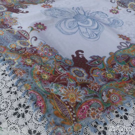 Платок шаль красивый