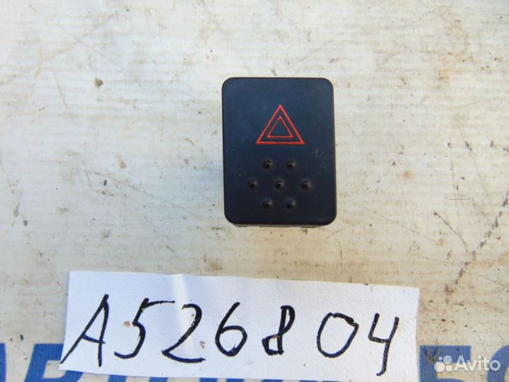 Кнопка аварийной сигнализации для Nissan Tiida 1