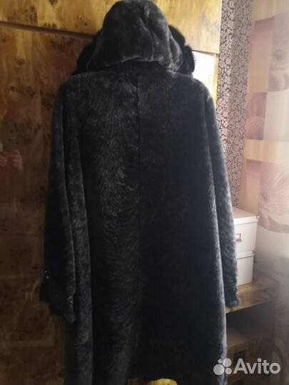 Шуба мутоновая с капюшоном