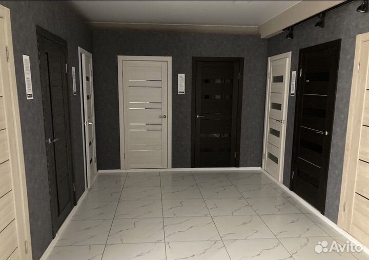 Двери межкомнатные с коробкой новые