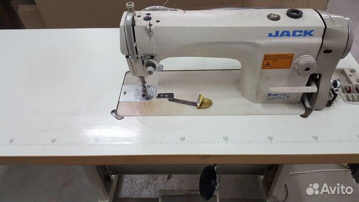 Швейная машина