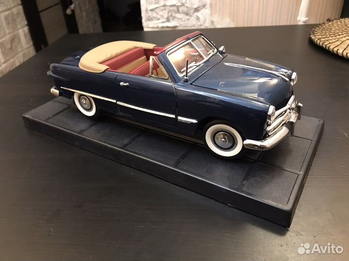 1949 Ford 1/18