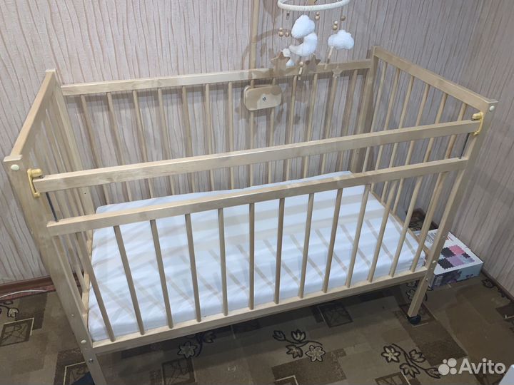 Кроватка для новорожденных