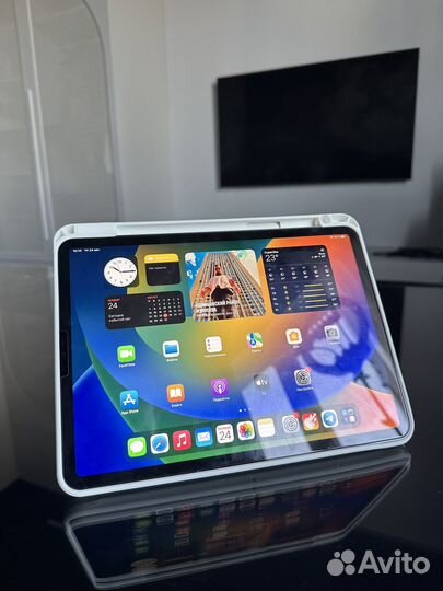 iPad 11 pro 2022 на 1 Тб, новый