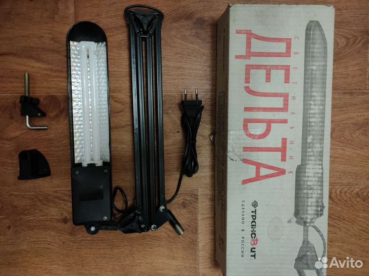 Лампа настольная