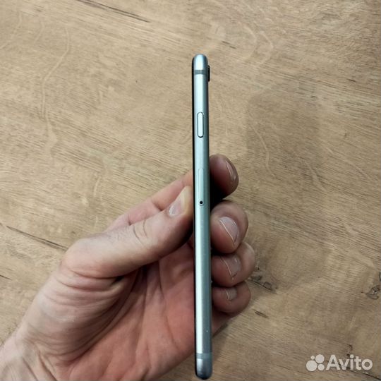 iPhone 6S, 64 ГБ