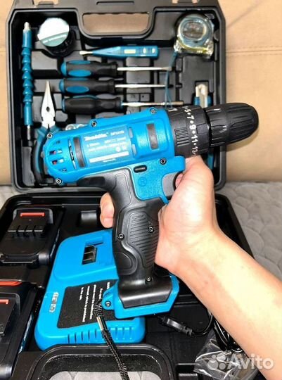 Шуpуповepт ударный Makita 26v 5А/ч Новый