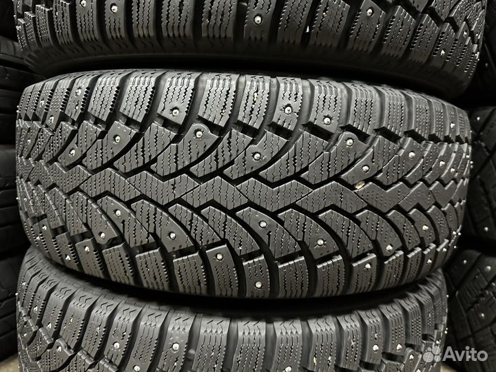 Formula Ice 215/55 R16