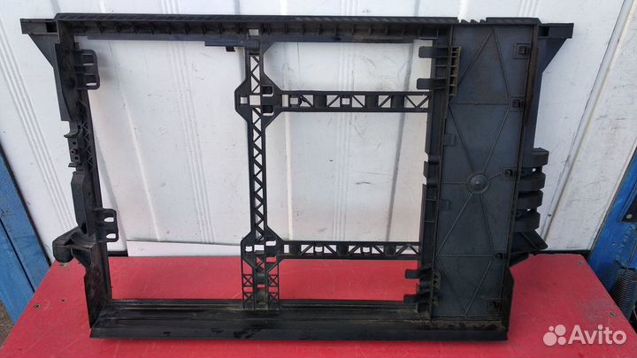 Рамка радиатора BMW E39