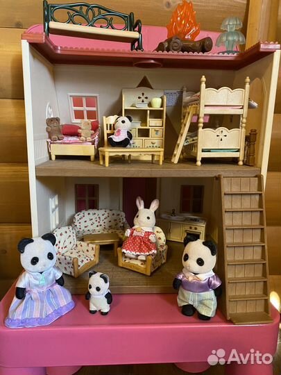 Sylvanian Families домик с куклами