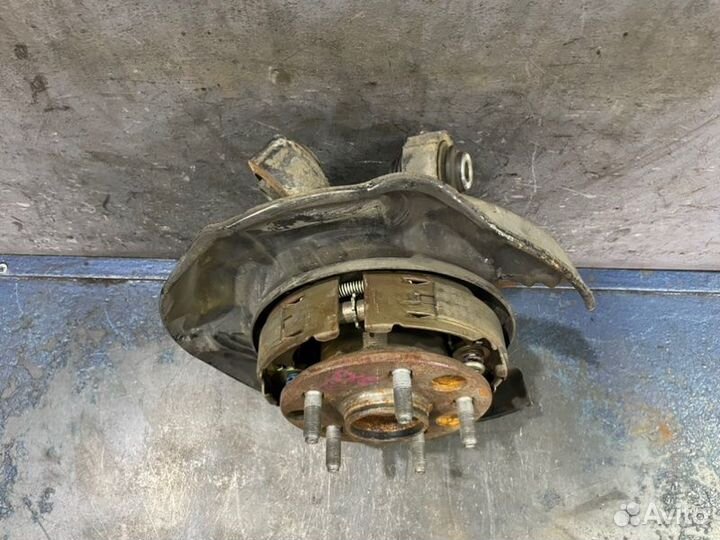 Ступица задняя правая Toyota Altezza E10