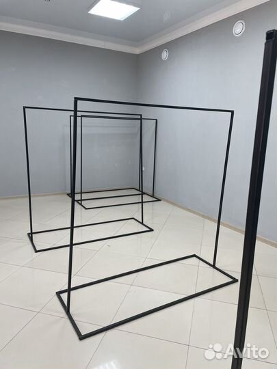 Вешалка напольная