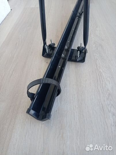 Велокрепление на крышу багажника