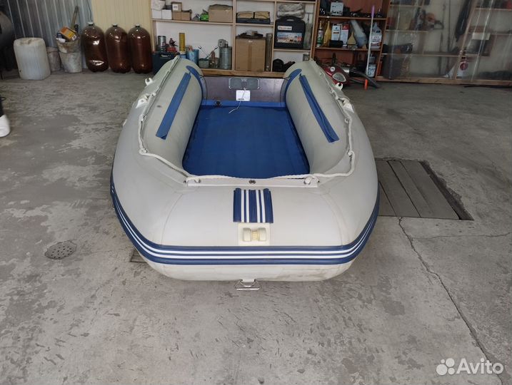Продам лодку Solar