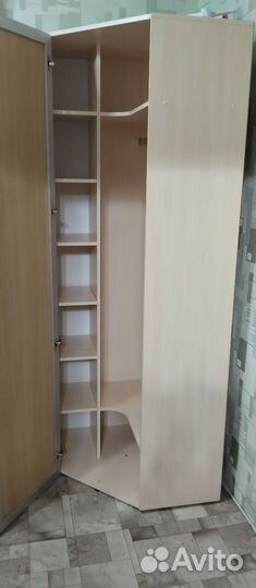Шкаф купе угловой с зеркалом бу