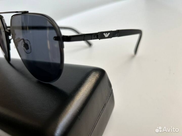 Солнцезащитные очки armani
