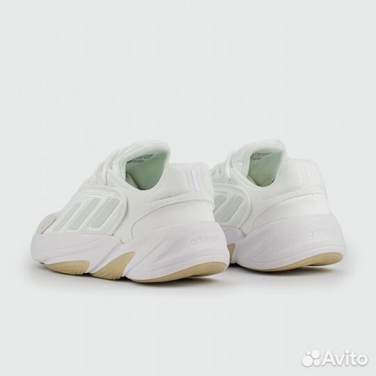 Кроссовки Adidas Ozelia Triple