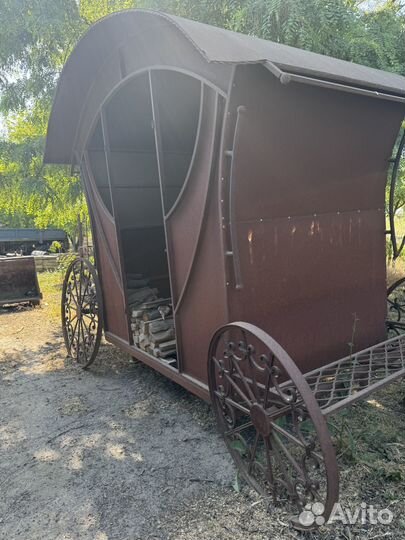 Телега садовая декоративная