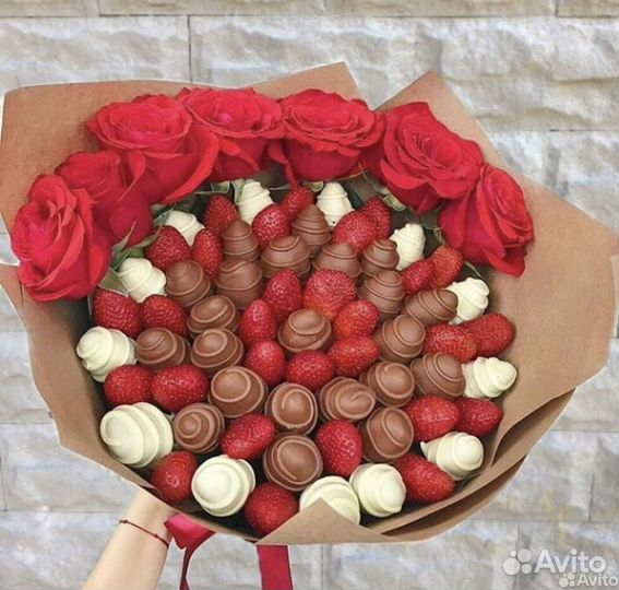 Букеты фруктовые и ягодные