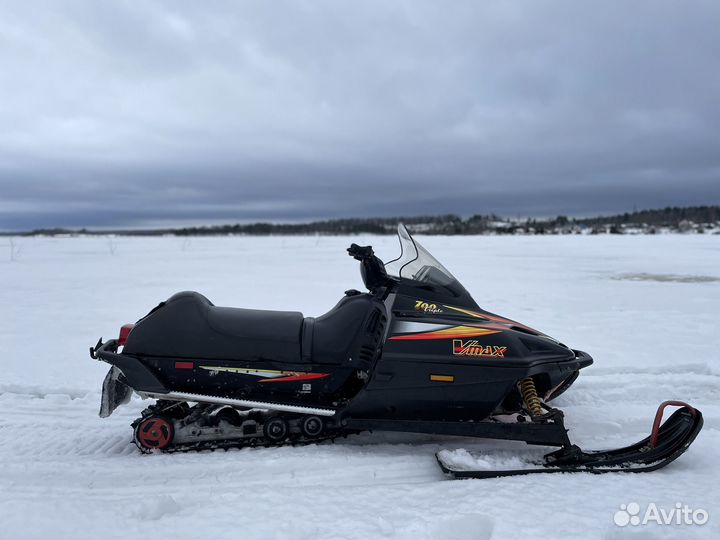 Yamaha V-Max 700 Triple