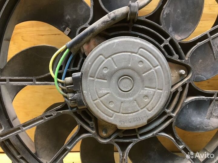 Диффузор радиатора Nissan Elgrand TE52 QR25DE 2012