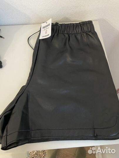 Шорты L