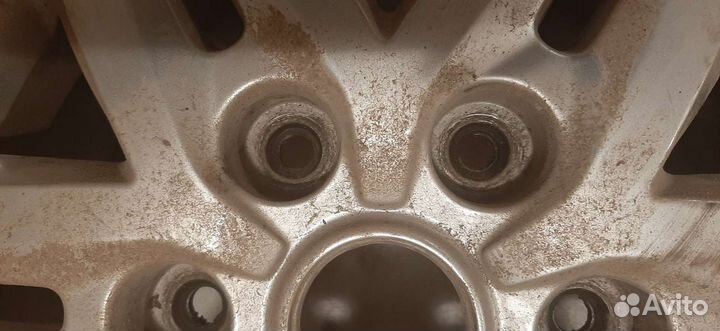 Оригинальный литой диск Hyundai H1 2016г