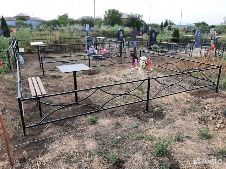 Оградки на кладбище / изготовление / установка