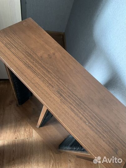 Подставка для дисков