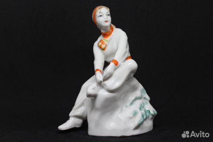 Фарфор СССР Конькобежка