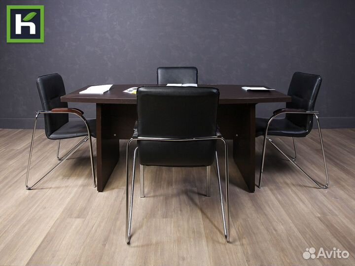 Стол для переговорной