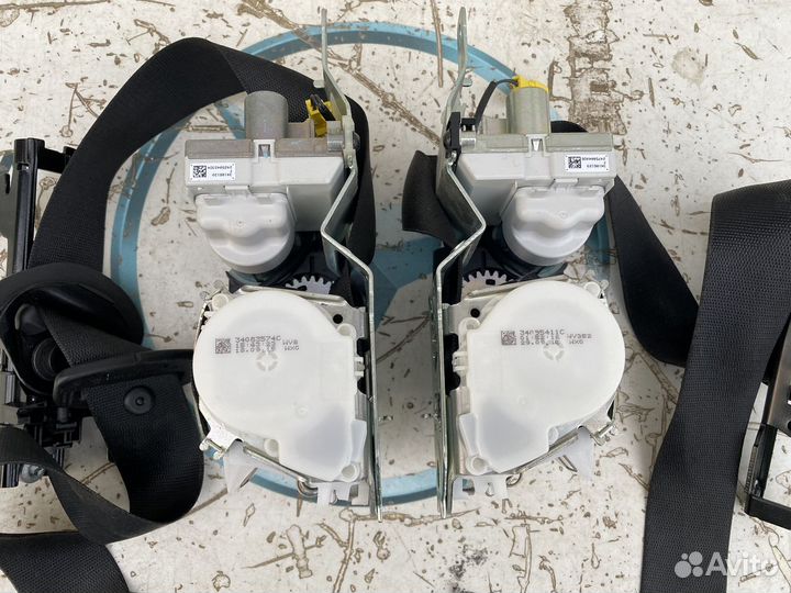 W166 W292 GLE ML ремни безопасности передние L/R