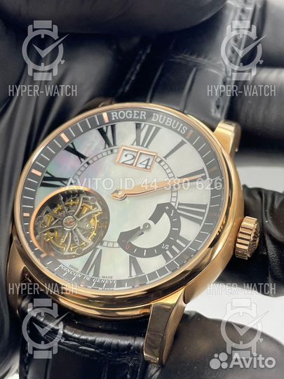 Часы Roger Dubuis Hommage Tourbillon rddbho0579