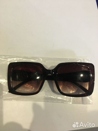 Солнечные очки женские dior