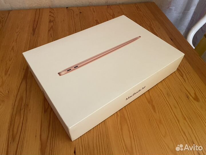Коробка от MacBook Air m1