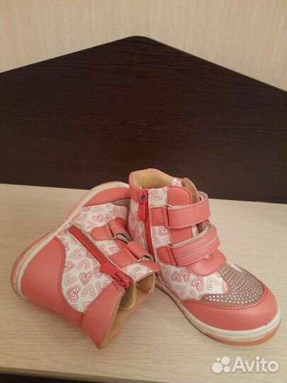 Ботинки детские,на девочку. Осенние 26 размер