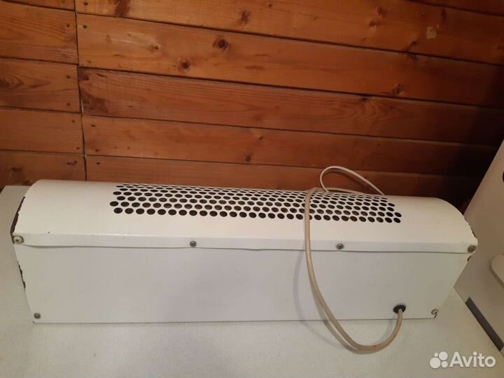 Тепловентилятор настенный