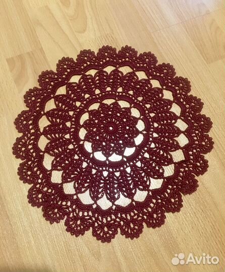 Салфетка вязаная крючком ажурная