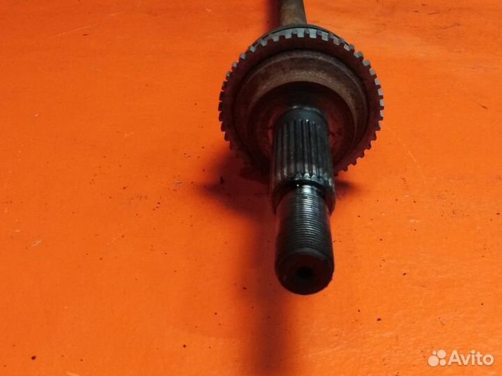 Привод задний правый Ford Escape 2010