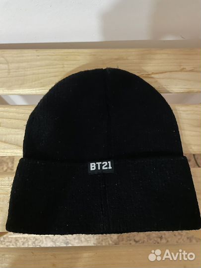 Шапка BT21 от BTS
