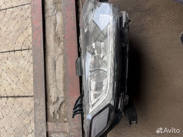 Продам фару переднюю правую outlander 3