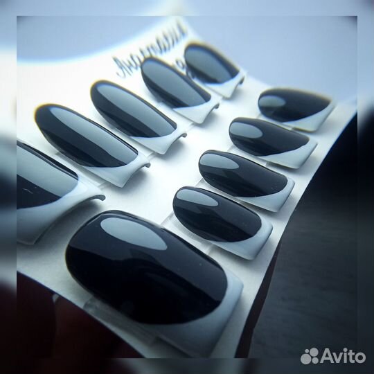 Накладные ногти ручной работы