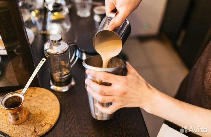 Кофейня с кухней полного цикла / На Бауманской