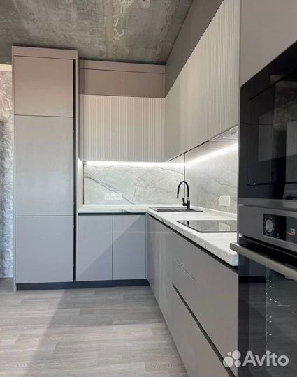 Кухня на заказ с установкой